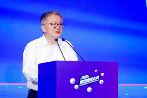 中国音数协常务副理事长兼秘书长敖然在2025年度游戏商务大会上的致辞