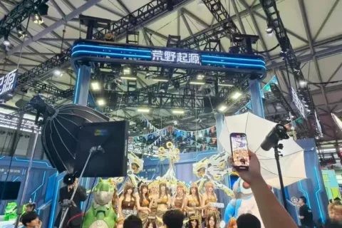 长青游戏背后，腾讯的逡巡与抉择