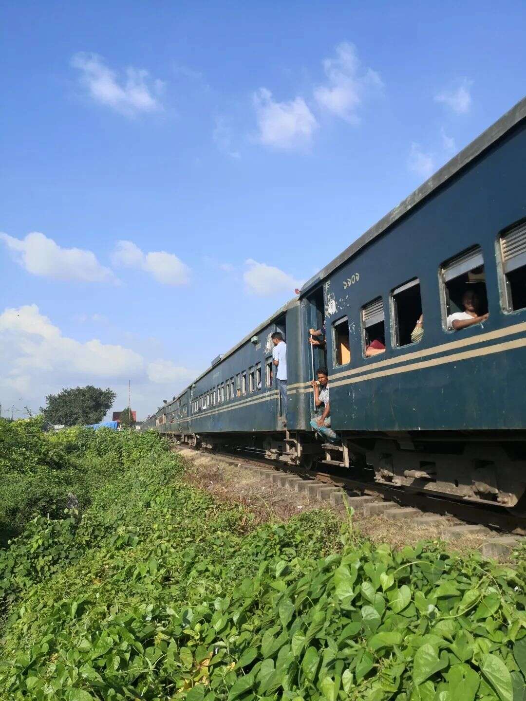 从肯尼亚到孟加拉，湖南“蛮子”的电商创业史