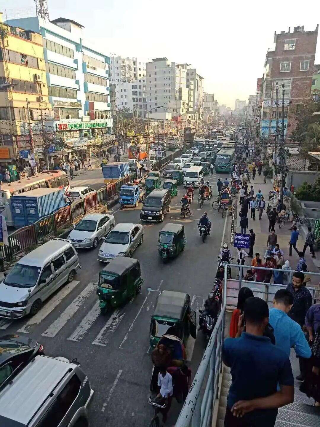 从肯尼亚到孟加拉，湖南“蛮子”的电商创业史