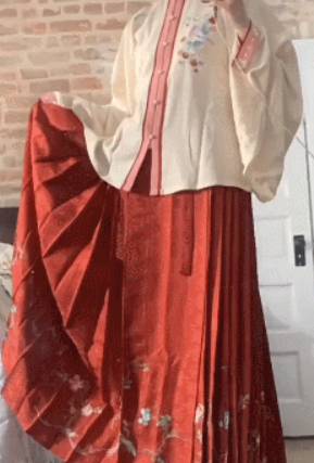 高达14亿次曝光，TikTok卷起一股新汉服风潮