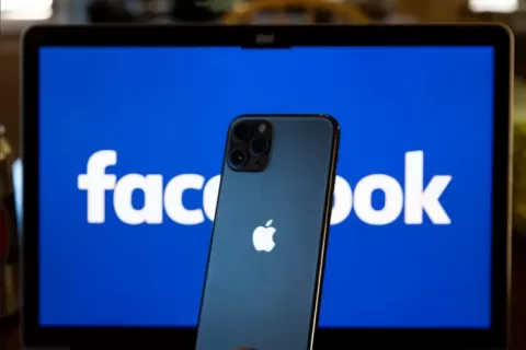 苹果与Facebook的隐私之战正在演变成一场全面战争