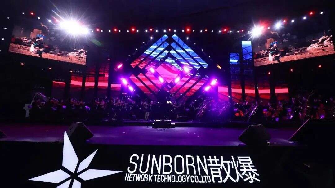 散爆CEO羽中与五周年的少女前线