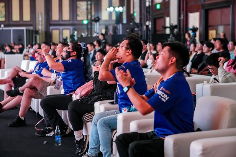 他们让MMO世界赛走出国门，他们又将世界冠军带回中国！