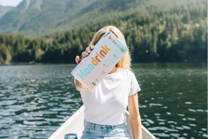 这30家我买不起的轻奢 到底是怎么把这些“丑品”卖给小资的？