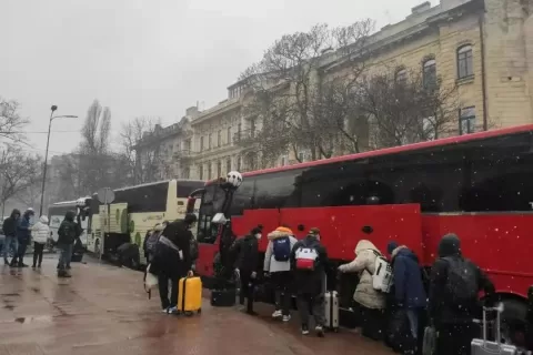 乌克兰华商：仓库留着千万元货物，无法抛下