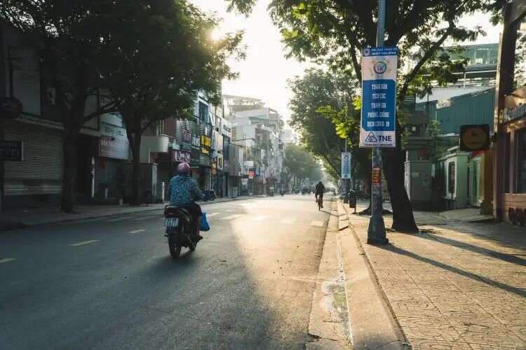 这届越南年轻人，在中国互联网平台疯狂“淘宝”