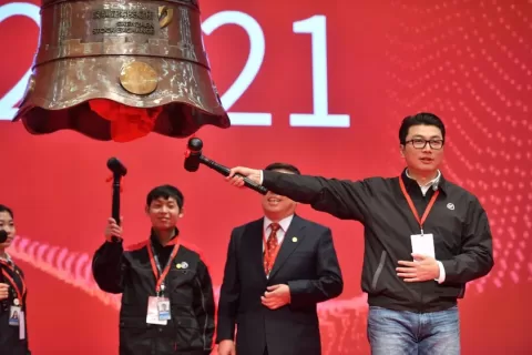 “卷”向海外，王卫的国际化大冒险
