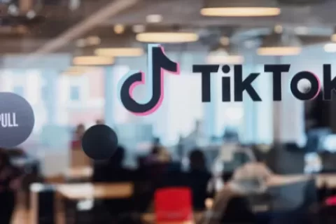 TikTok接连登顶全球下载量榜单，在海外续写电商神话