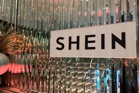 继续狂飙! SHEIN再度登顶全球购物APP下载量冠军！