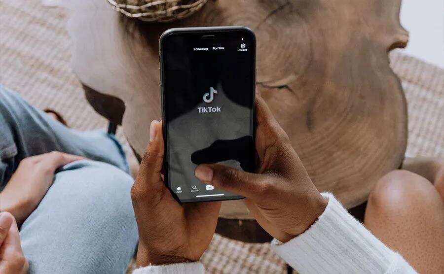 你在过年，他们在TikTok赚老外的钱