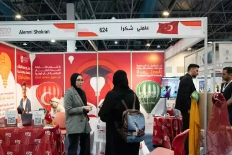 在沙特阿联酋，小学生都要学中文！中国教育企业出海中东正盛