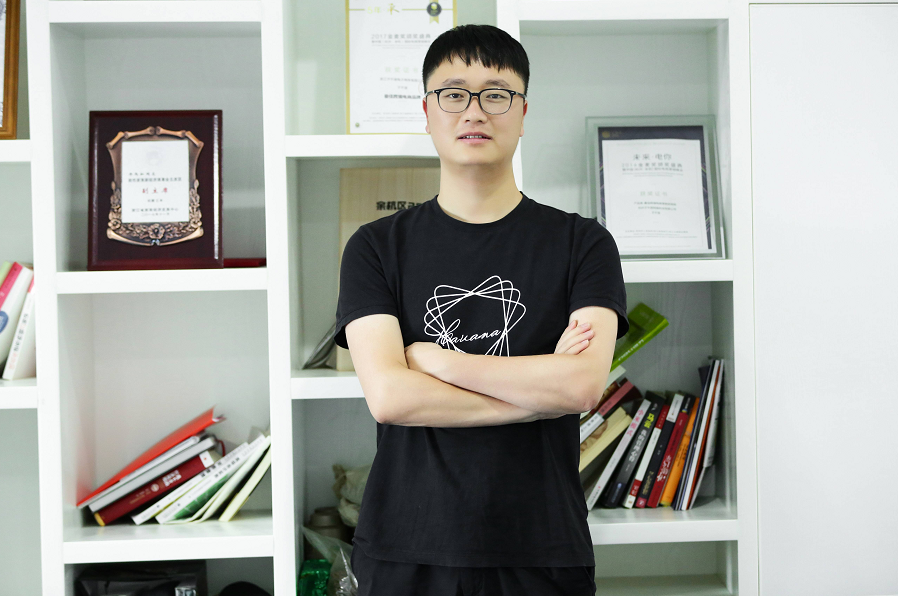 北美鞋服出海No.1！子不语靠3招成跨境鞋服第一股