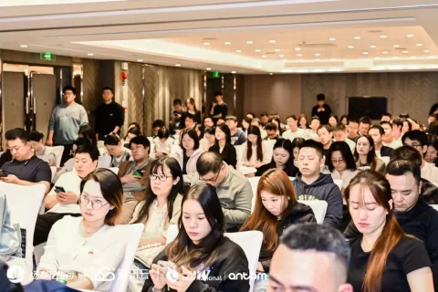 新兴城市出海峰会·成都站圆满落幕，点击查收出海支付营销、融资、应用商店实操等一手宝贵经验！