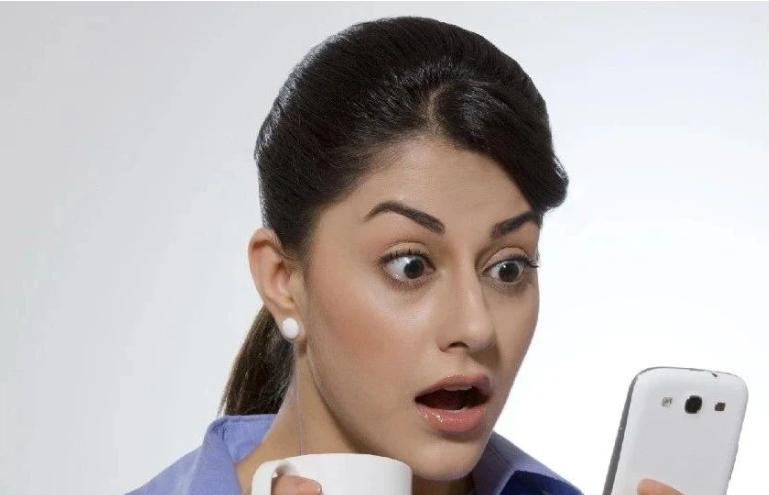 私域神器周报 No.64丨AIGC打响游戏行业起跑枪声；点点互动冰雪生存SLG交出10亿流水成绩单