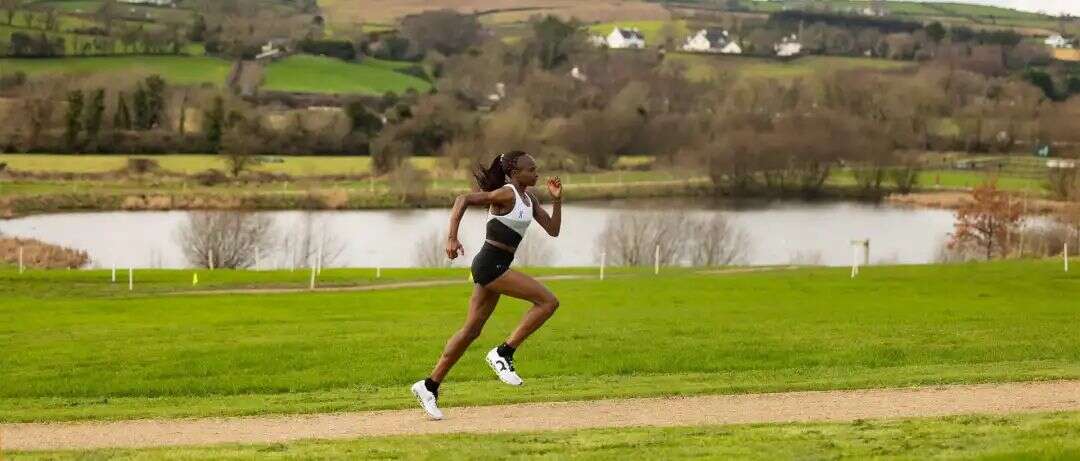 半年营收20亿！On昂跑如何凭千元跑鞋走向世界？