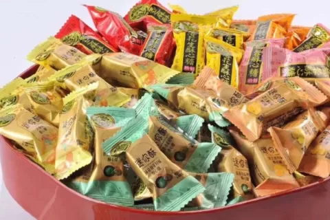 零食出海将成大趋势，中国品牌征服国际胃