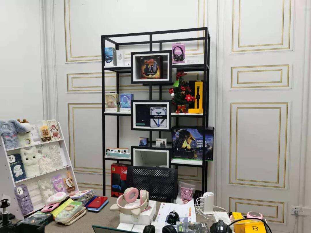 你在过年，他们在TikTok赚老外的钱