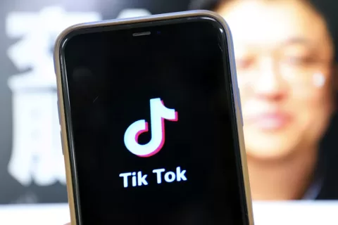 用隐私数据调查记者，在伦敦办公室内卷，谁加剧了TikTok的信任危机？