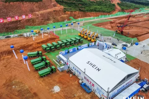 引进产业人才高峰约10万人，SHEIN广州希音湾区供应链项目开工