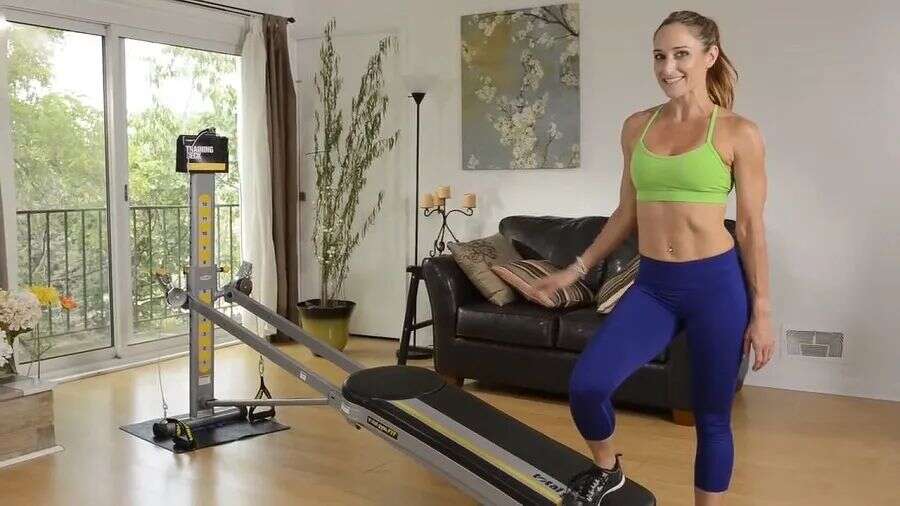 “跨境蹦床第一股”诞生！全民健身潮，藏着什么淘金秘笈？