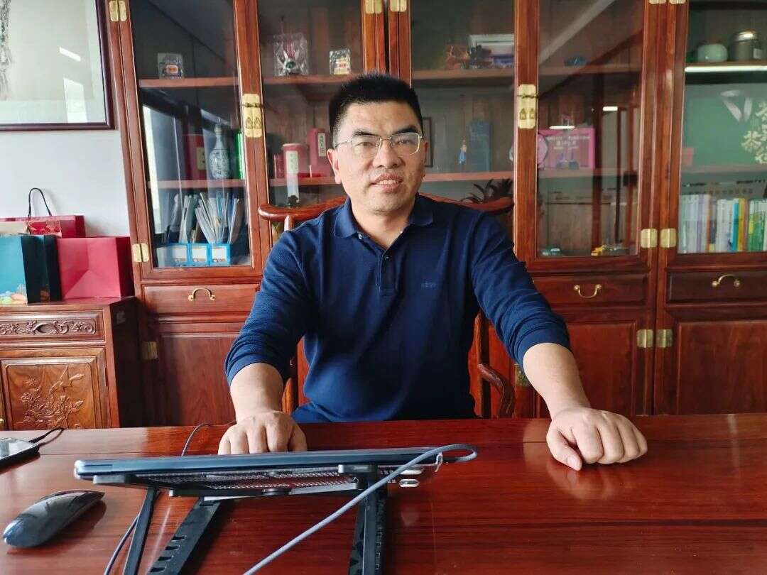 年挣20亿！他在新兴市场抢得先机