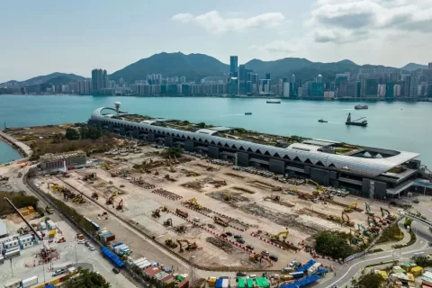 天价机票、航班熔断、检测乌龙......海外华人回国的重重难关