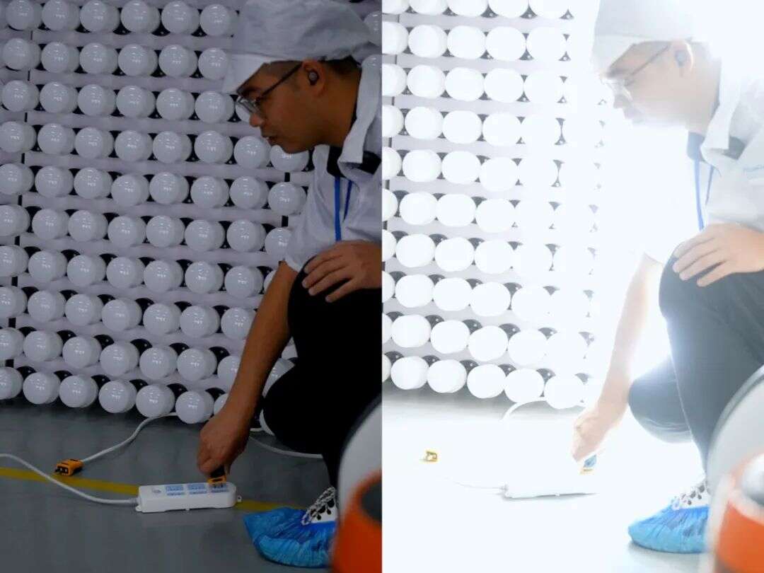 挖掘机开进直播间，出海企业正在演绎新的可能