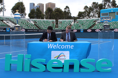 世界杯的边上，是品牌们的营销竞技场