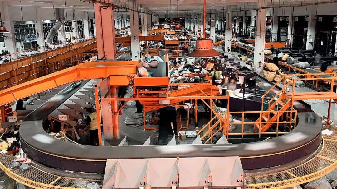 700亿魔幻新生意：直播唯快不破少人知，库存甩到东南亚受欢迎