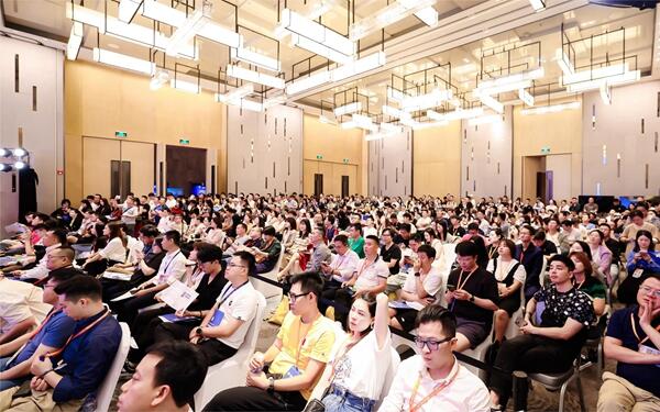 第五届全球互联网产业CEO大会如约而挚！11月5-6日·北京与你不见不散