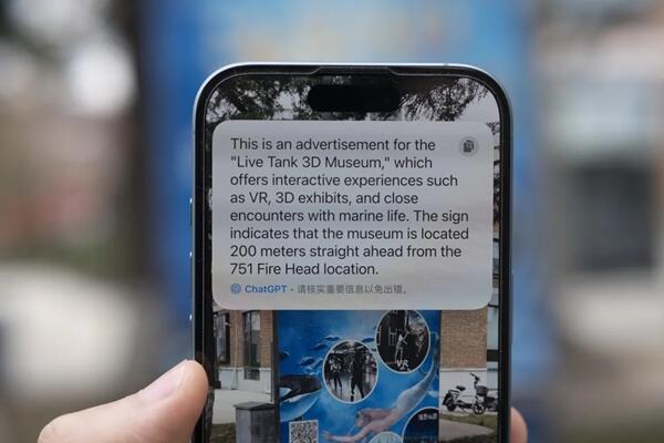 “Apple AI”中文版正式上线：还不太好用，但确实很“苹果”