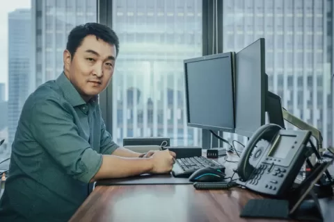 腾讯游戏，暂停“赛马”