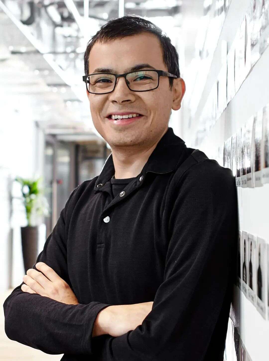 被颠覆、被捅刀、被群嘲：谷歌还能打赢这场AI之战吗？被颠覆、被捅刀、被群嘲：谷歌还能打赢这场AI之战吗？