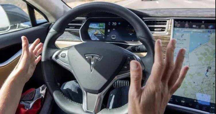 转型订阅制掉沟里了 这个笔记类头部App将友商送进全球付费榜榜首