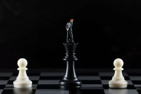 运营薪资暴降！全托管是一面“照妖镜”
