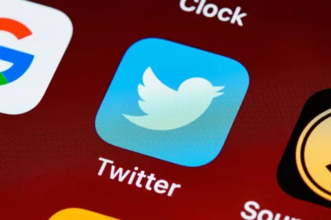 “微信”合体“TikTok”，2023年第一个10亿级流量红利来了……