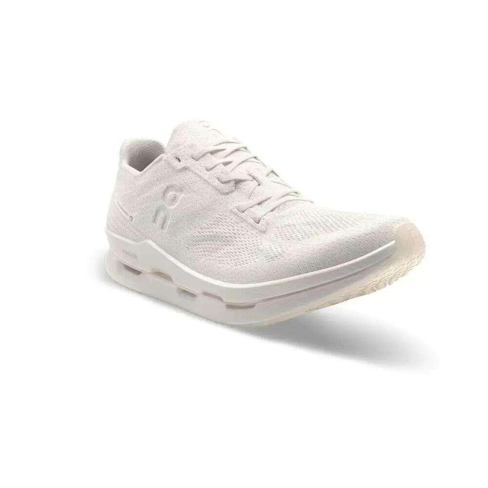 半年营收20亿！On昂跑如何凭千元跑鞋走向世界？