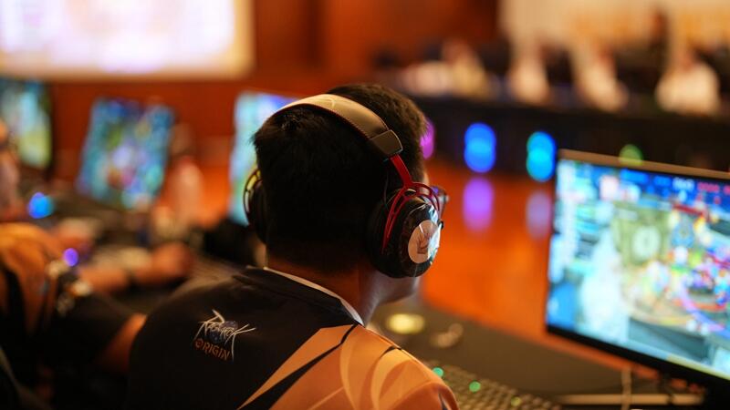 他们让MMO世界赛走出国门，他们又将世界冠军带回中国！