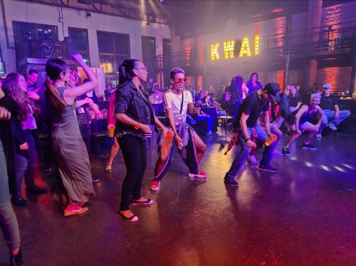 大厂出海，败于“姿态”