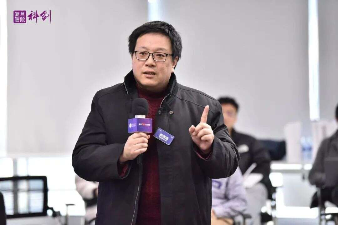 众声喧哗时，我们听到了不一样的ChatGPT