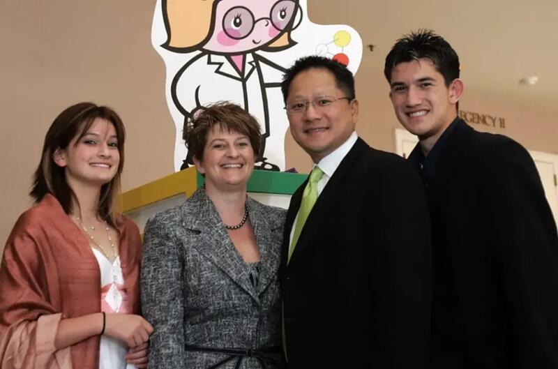 英伟达CEO黄仁勋避税80亿美元，或成美国最大避税案之一