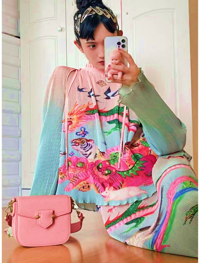 国潮女装出海：密扇的东方魂让米兰“高攀不起”