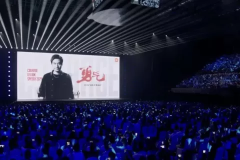 雷军，如何成为“直播一哥”？