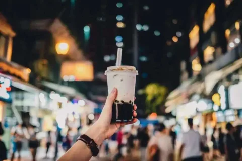 新式茶饮“扎推”出海！品牌如何借助TikTok玩转海外市场