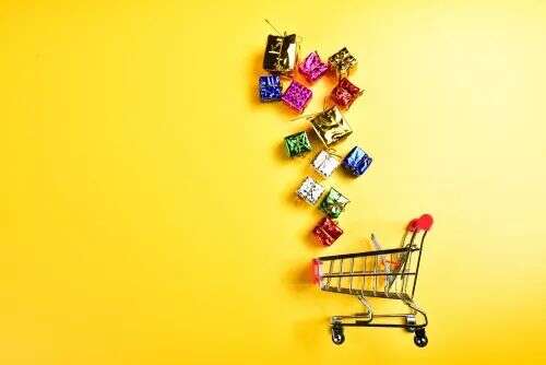 蚕食亚马逊份额，沃尔玛或成美国中产新宠儿